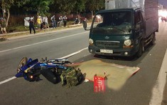 Bình Dương: Người đàn ông tử vong tại chỗ sau va chạm với xe tải vào tối 28 Tết
