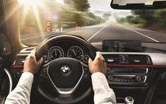 Tìm hiểu công nghệ hiển thị trên kính lái ô tô HUD (Head-up Display)
