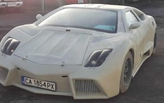 Chiếc Lamborghini Reventon "nhái dở dang" này đang tìm chủ nhân mới với giá 280 triệu đồng