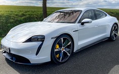 Porsche Taycan Turbo S chỉ cần 15 giây để gia tốc "như gió" từ 0-250 km/h