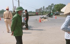 Hưng Yên: Tông ngang sườn ô tô Kia Sedona, thanh niên đi xe máy thiệt mạng vào ngày mùng 2 Tết