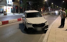 Quảng Ninh: Tông vào dải phân cách, ô tô VinFast LUX SA2.0 gãy trục trước