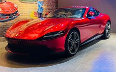 Siêu xe 4 chỗ ngồi Ferrari Roma độc nhất Việt Nam diện áo mới tông xuyệt tông nội thất
