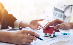 Mua chung cư từ hợp đồng ủy quyền: Nhiều rủi ro tiềm ẩn