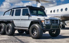 Chiếc bán tải Mercedes-AMG G63 6x6 này vốn được độ từ xe tiêu chuẩn và có giá trên 1 triệu USD