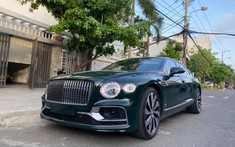Bentley Flying Spur First Edition tiếp tục về nước với màu xanh lá cây tuyệt đẹp