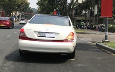 Maybach 62S màu trắng siêu hiếm tại Việt Nam của doanh nhân ngành thực phẩm tại Sài thành