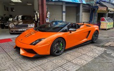 Siêu xe mui trần Lamborghini Gallardo Spyder Performante độc nhất Việt Nam thay áo mới