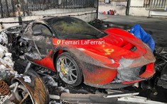 Lộ ảnh dàn siêu xe hơn 800 tỷ đồng bị cháy rụi ở Anh, Ferrari LaFerrari hay McLaren Senna chỉ còn đống sắt vụn