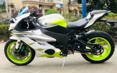 Ngắm "siêu mô tô" nhái Yamaha R6 đến từ Trung Quốc với cân nặng 225kg, "mạnh" 36 mã lực