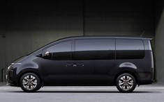 Hyundai Staria Lounge 2021 - MPV cạnh tranh với Kia Sedona - được công bố giá bán