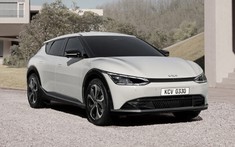 Kia vén màn mẫu ô tô chạy điện đầu tay mang tên EV6