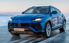 Siêu SUV Lamborghini Urus thiết lập kỷ lục tốc độ trên băng với thành tích 298 km/h