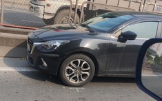Video: Tài xế xe bồn chuyển làn khó hiểu, tông trúng ô tô con Mazda2 trên đường vành đai 3 trên cao