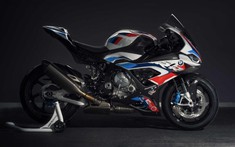 Siêu mô tô BMW M1000RR chính thức trở thành xe an toàn cho giải đua MotoGP