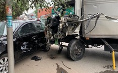 Hưng Yên: Xe tải bẹp dúm cabin sau va chạm với xe container và Toyota Vios