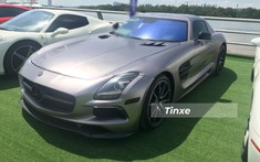 Siêu xe cửa cánh chim Mercedes-Benz SLS AMG độ bodykit Black Series xuất hiện tại Việt Nam