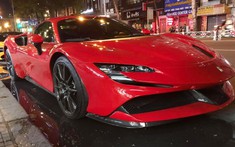Mới ra biển số, siêu xe Ferrari SF90 Stradale đầu tiên về nước tụ tập cùng dàn siêu xe trăm tỷ đồng