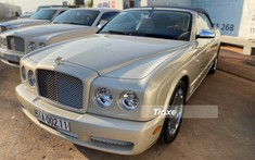 Đánh giá Bentley Azure cực hiếm tại Việt Nam, xe siêu sang mui trần dành cho Chủ tịch