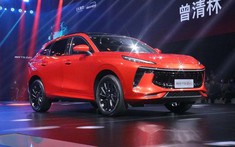 Dongfeng Fengxing T5 EVO - xe Trung Quốc với thiết kế giống Maserati và Porsche - được báo giá tại Việt Nam