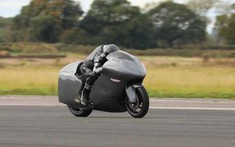 Thần gió Suzuki Hayabusa được độ turbo 860 mã lực nhằm thiết lập kỷ lục tốc độ 482km/h