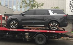 Kia Carnival 2021 bất ngờ xuất hiện trên đường phố Việt Nam, MPV mà “ngầu” như SUV