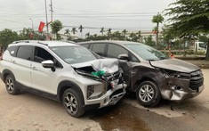 Video: Va chạm với Mitsubishi Xpander Cross, Toyota Innova gãy trục trước tại Bắc Giang