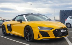 Xôn xao với thông tin Cường "Đô-la" để mắt đến siêu xe mui trần Audi R8 V10 Spyder 2021