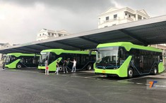 Xe buýt điện thông minh VinBus chính thức đi vào hoạt động, nhiều tiện nghi “xịn xò”