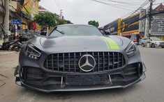 Mercedes-AMG GT R Pro độc nhất Việt Nam được chủ nhân cho ra biển trắng của Hoà Bình