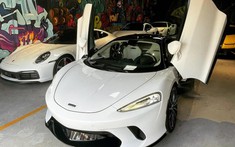 Hình ảnh đầu tiên của siêu xe McLaren GT với khoang chứa đồ siêu rộng về Việt Nam, đủ sức cho các đại gia Việt chơi golf