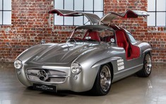 Gullwing Tribute - Chiếc xe độ dáng vẻ cổ điển độc đáo, biến đổi từ Mercedes SLK 32 AMG