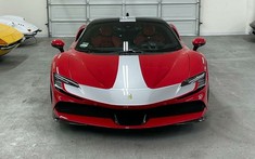 "Fan cuồng" của Ferrari tậu siêu xe SF90 Stradale, đồ chơi theo xe khiến nhiều người ngưỡng mộ sự chịu chơi của David Lee