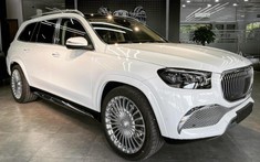 SUV siêu sang Mercedes-Maybach GLS 600 màu trắng hàng hiếm tại Việt Nam