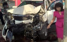 Vũng Tàu: Nữ tài xế đạp nhầm chân ga khiến Kia Sorento tông hàng loạt xe máy, 2 người bị thương