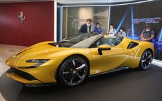 Ferrari SF90 Spider ra mắt ở Hồng Kông khiến giới nhà giàu Việt "thèm thuồng"