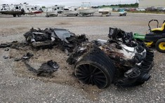 Cháy đến mức chẳng thể nhận ra, nhưng chiếc McLaren GT 2021 này vẫn được rao bán