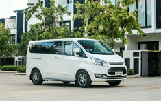 Hậu khai tử, đại lý “xả kho” Ford Tourneo với mức giảm lên tới 100 triệu đồng