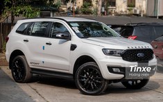 Mạnh vì gạo, bạo vì… ưu đãi lớn, Ford Everest tiếp tục cho Toyota Fortuner “ngửi khói” trong tháng 4