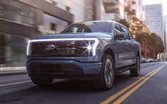 Chính thức vén màn Ford F-150 Lightning 2022 - xe bán tải chạy điện ngập tràn công nghệ