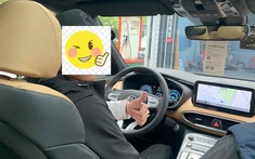 Một trong những người Việt đầu tiên "bóc tem" Hyundai Santa Fe 2021: Rẻ, đẹp, nhiều công nghệ, rất đáng chờ đợi 