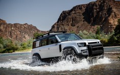 Land Rover Defender 2021 giành giải mẫu xe thiết kế đẹp nhất năm