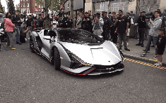 Đường phố Luân Đôn náo loạn trước sự xuất hiện của Lamborghini Sian giá 4 triệu USD