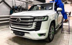 Phiên bản "hiếm" Toyota Land Cruiser GR Sport 2022 lần đầu lộ diện