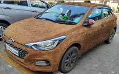 Chiếc Hyundai i20 Elite được trét đầy phân bò bên ngoài để... chống nóng trong mùa hè