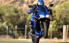 Hé lộ mẫu Sport touring mang kiểu dáng lạ lẫm mang tên Suzuki GSX-S1000T