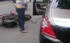 Hà Nội: Thanh niên tông vỡ đèn hậu xe siêu sang Mercedes-Maybach S-Class