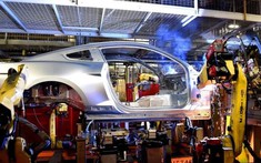 Nhiều nhà sản xuất sắp hết xe mới để bán, khách hàng sẽ phải chờ đến quý III