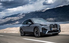 SUV điện BMW iX xDrive50 2022 sở hữu những gì để xứng với mức giá gần 2 tỷ đồng