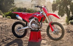 Honda ra mắt cào cào Honda CRF450R 2022 dành cho "dân bay" chuyên nghiệp